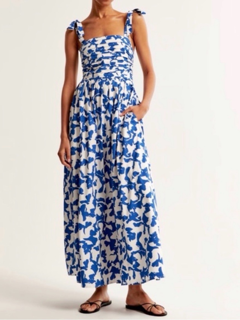 Abercrombie & Fitch Blue & White Floral Ruched Tie-Strap Maxi Dress